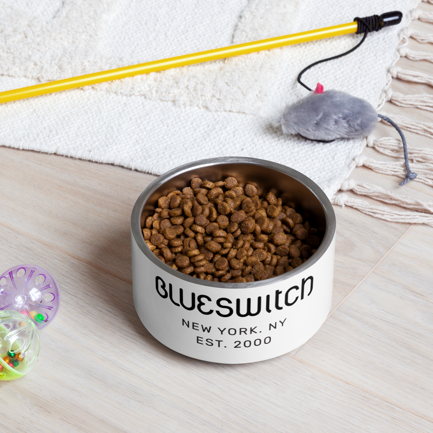 The Linus Pet Bowl